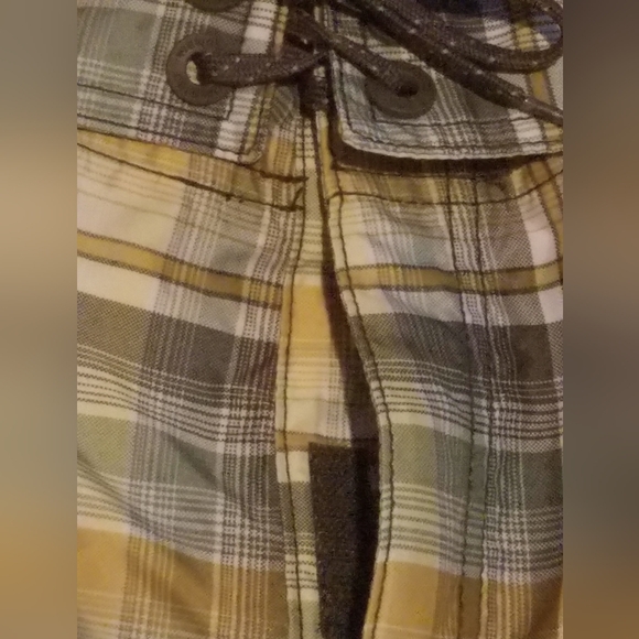 Like new Men's Columbia Swim Board Shorts, Size 34 - Picture 5 of 11